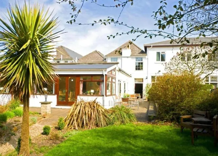 The Prince Of Wales Hotel Berkeley By Bellevilla, A38 M5