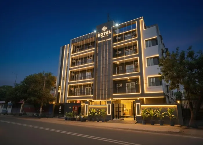 Fabhotel Roseman Delhi 