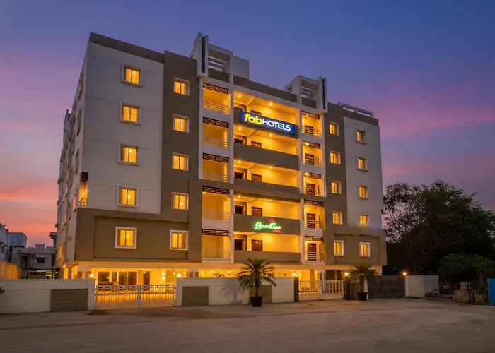 Fabhotel Limestone Suites - 750M From Yashoda Hospitals, Somajiguda Hyderabad