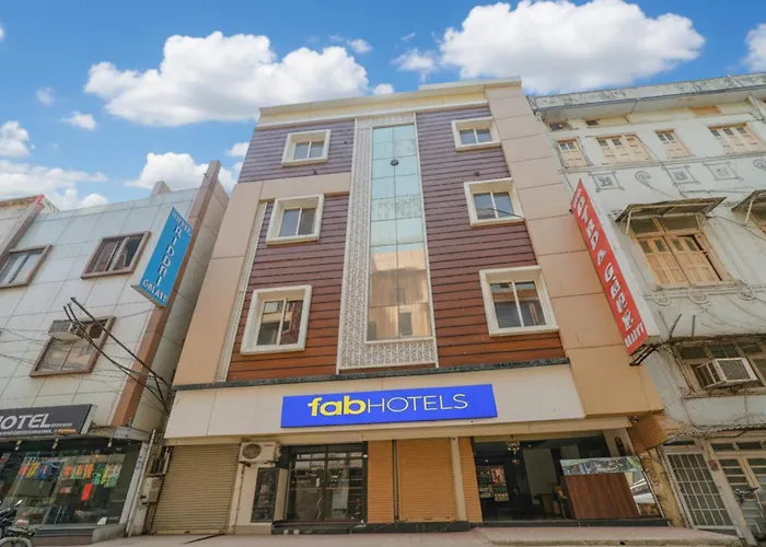 Fabhotel Shree Galaxy Kanpur