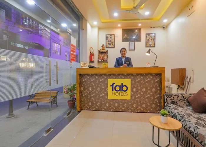 Fabhotel Shree Galaxy Kanpur
