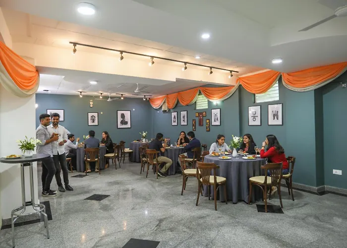 Fabhotel Aravali Suites, Dlf Phase 3 Gurgaon
