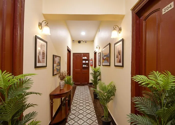 Fabhotel Golden Imperial Kolkata