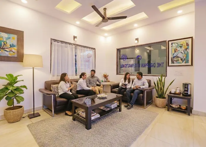 Fabhotel Dolphin International New Delhi