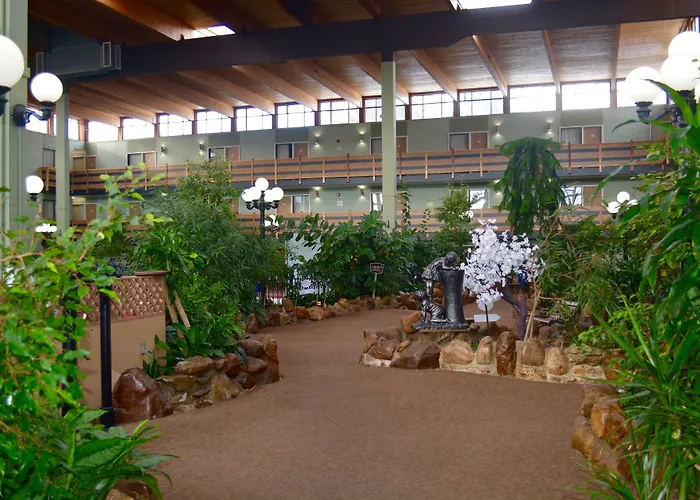 Baymont By Wyndham Red Deer Hotel