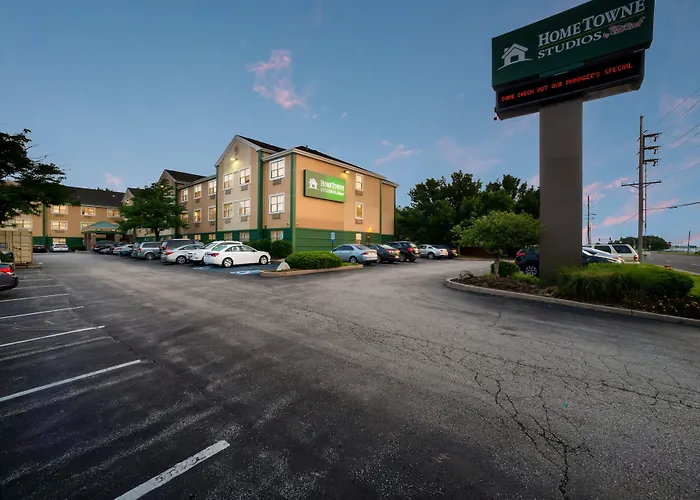 Hometowne Studios St Louis Airport/ N Lindbergh Hazelwood