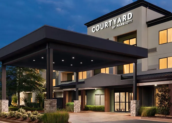 Courtyard By Marriott Tulsa Central