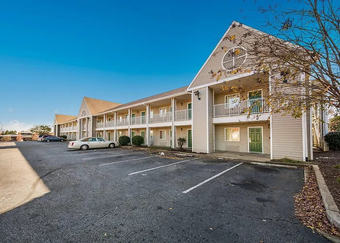 Hometowne Spartanburg - Asheville Highway