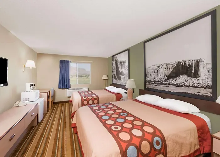 Super 8 By Wyndham Socorro Motel