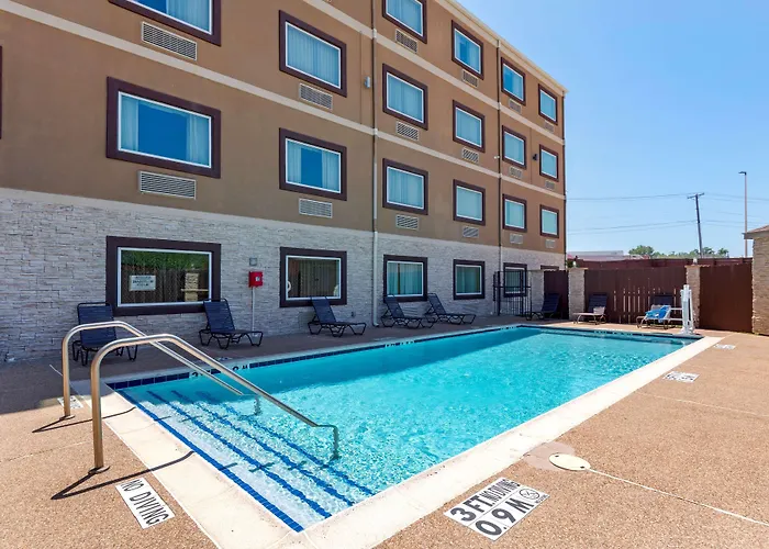 Best Western Plus Arlington North Hotel & Suites Grand Prairie