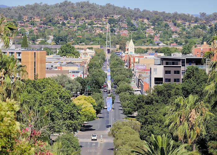 Atura Albury Hotel