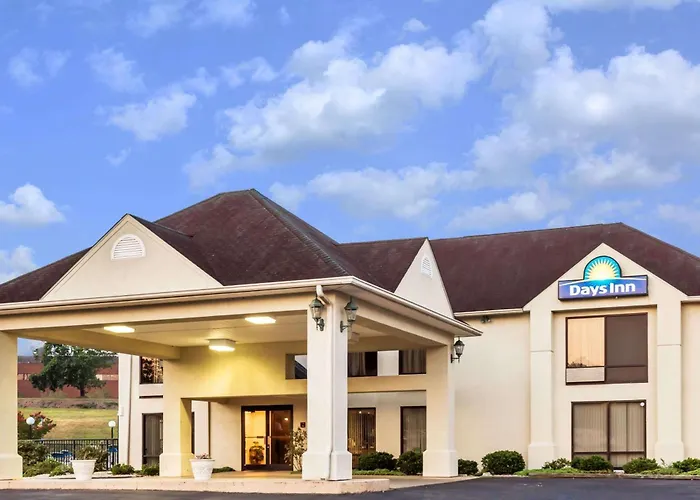 Days Inn By Wyndham Sanford
