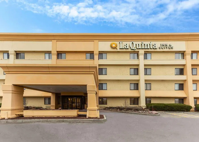La Quinta By Wyndham Chicago Gurnee Hotel