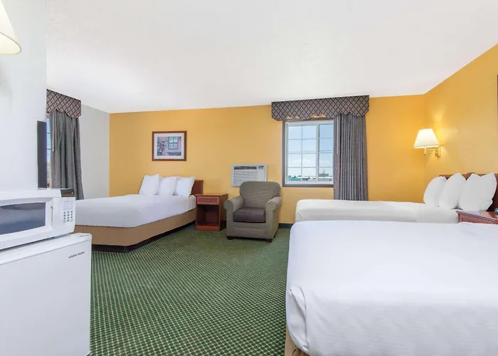 Days Inn By Wyndham Great Bend