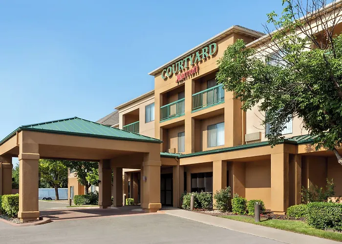 Courtyard Lubbock Hotel