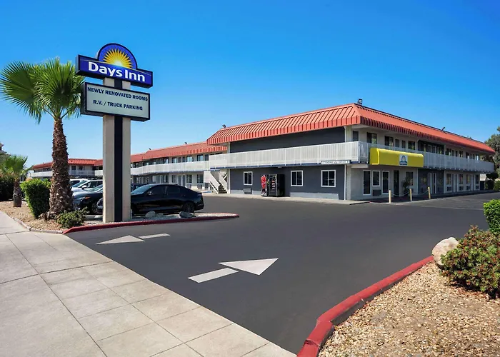 Days Inn By Wyndham Fresno South