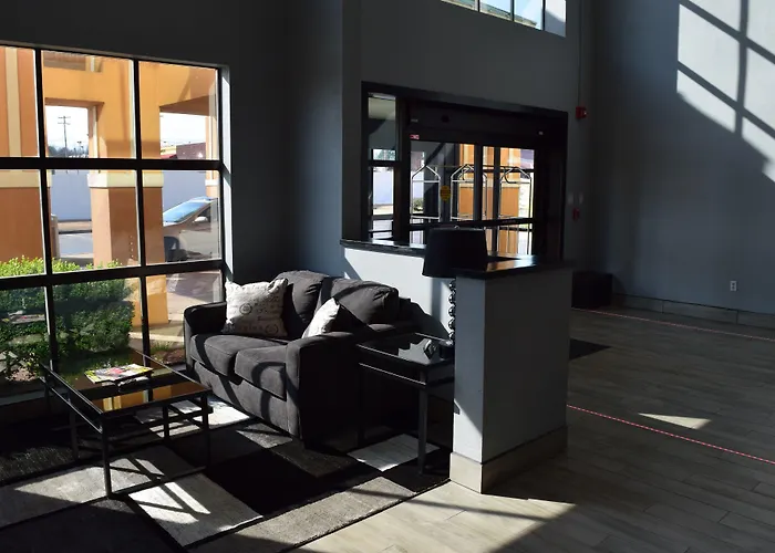 Quality Suites Maumelle - Little Rock Northwest