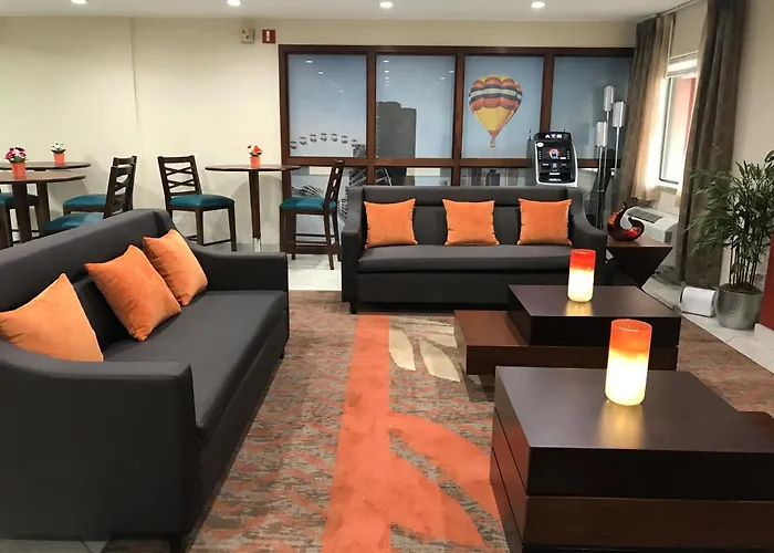 Baymont By Wyndham Chicago/Alsip Hotel