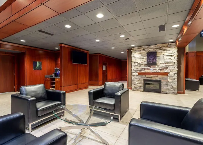 Ramada By Wyndham Northern Grand Hotel & Conference Centre Fort St. John