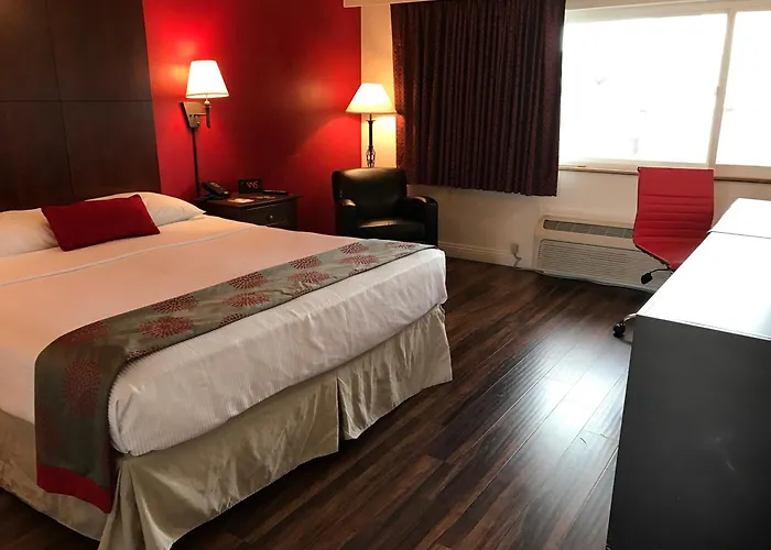 Ramada By Wyndham Torrance Hotel