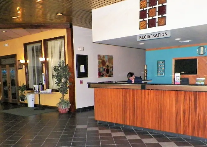 Ramada By Wyndham Diamondhead I-10 Gulfport Motel