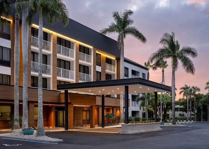 Hotel Courtyard By Marriott - North Naples