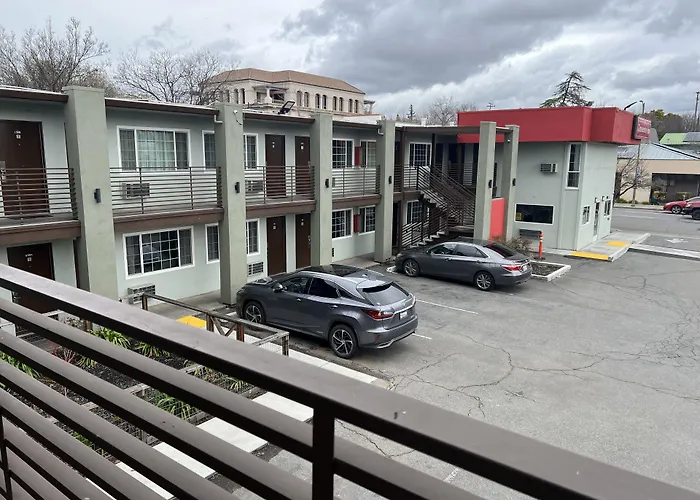 Days Inn By Wyndham Chico
