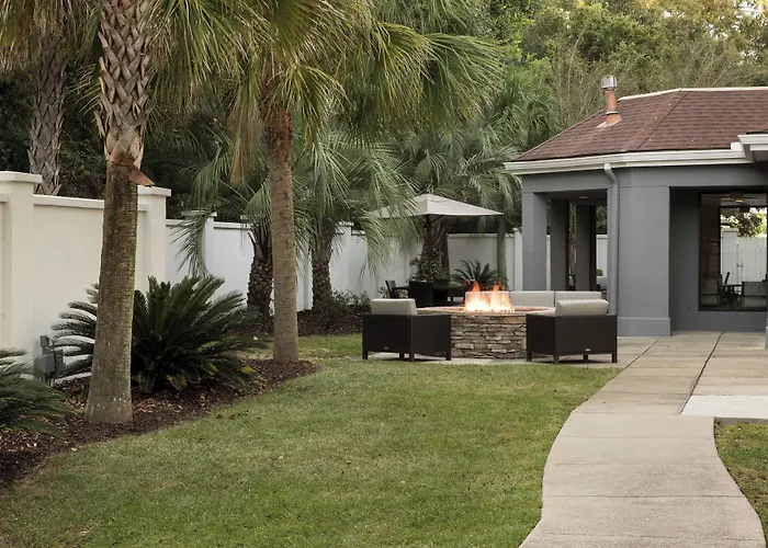 Courtyard By Marriott Pensacola Hotel Ferry Pass