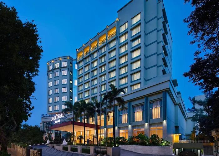 Courtyard By Marriott Bandung Dago Hotel