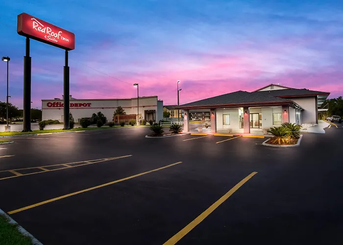 Red Roof Inn & Suites Thomasville