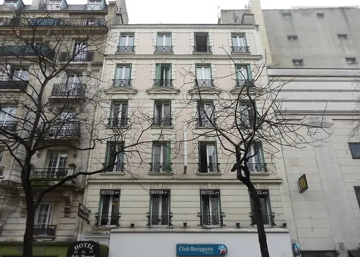 Hotel Des Buttes Chaumont Párizs