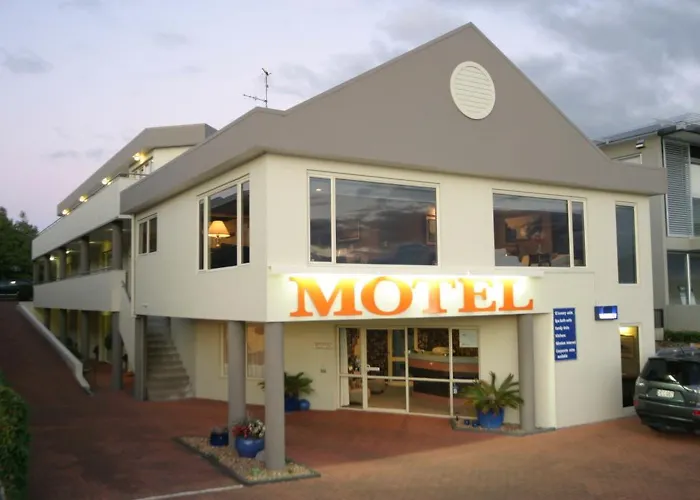 Baycourt Lakefront Motel Taupo