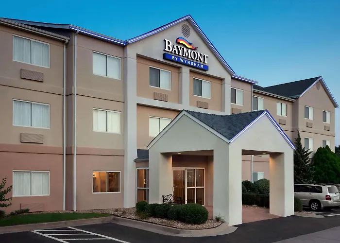 Baymont By Wyndham Tulsa Hotel