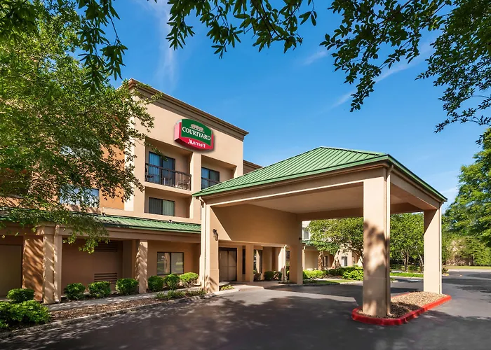 Courtyard Lafayette Airport Hotel