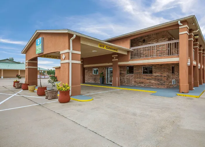 Surestay Hotel By Best Western Rockdale