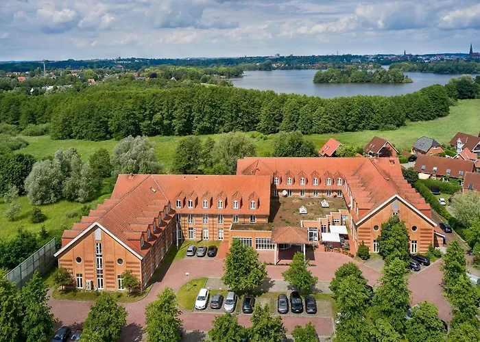 Courtyard By Marriott Schwerin Hotel