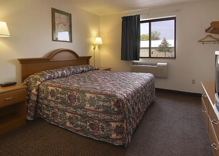 Super 8 By Wyndham Pulaski