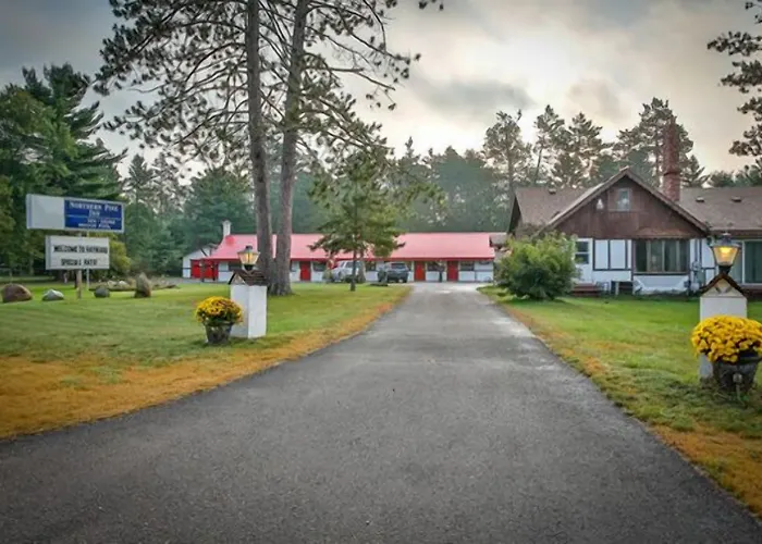 Northern Pine Inn Hayward