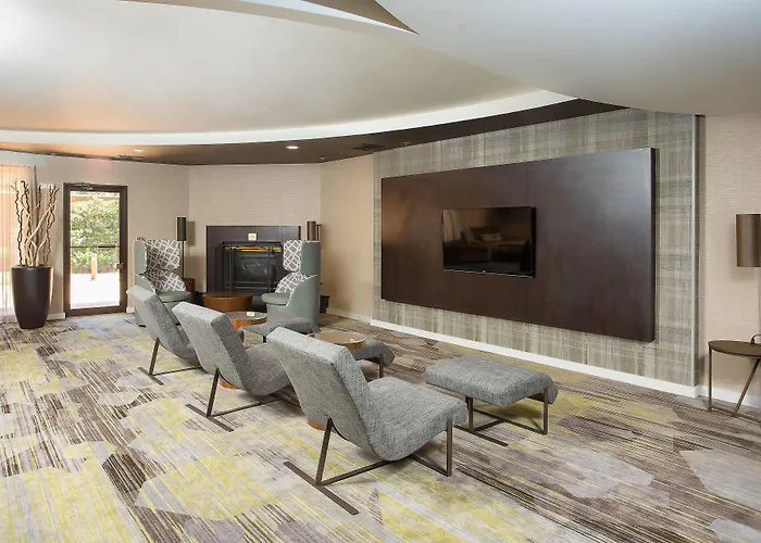 Courtyard By Marriott Boston Westborough Hotel