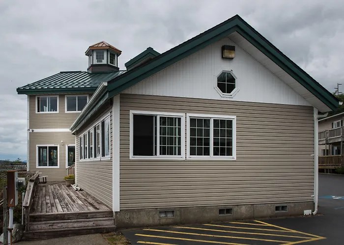 The Ketch Inn Ketchikan