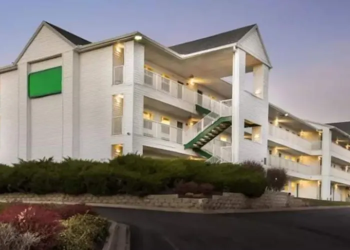 Birch Hill Suites Kansas City - Independence