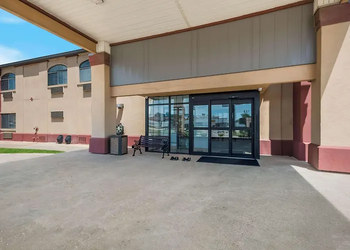 Quality Inn & Suites Oklahoma City North Edmond