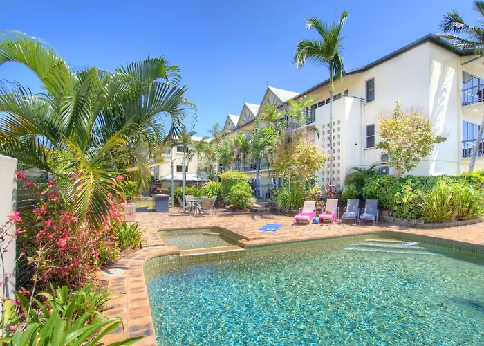 Cairns Queenslander Hotel&Apartments