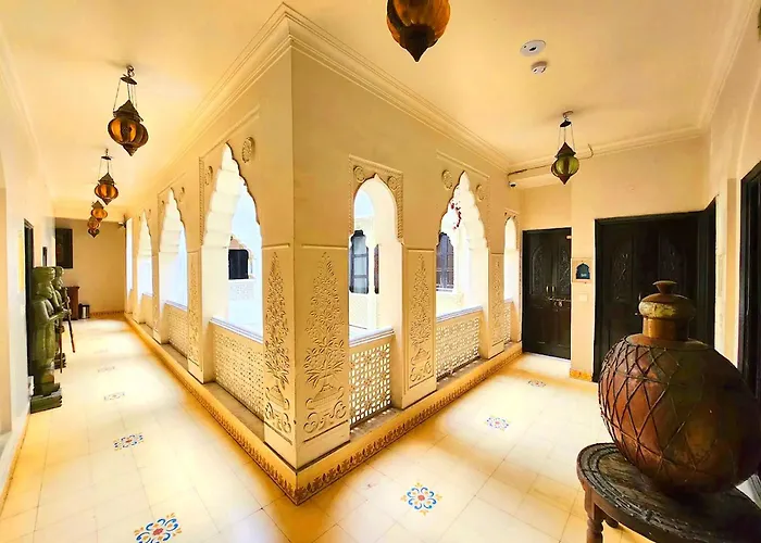 Jyoti Mahal A Royal Heritage Hotel - Traveler'S Choice Award 2026 - Near To Connaught Place New Delhi