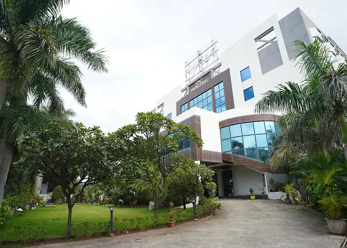 Grand Sarovar Portico, Latur