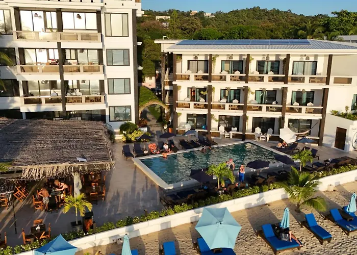 Brisas Del Mar Beach + Dive Resort West End