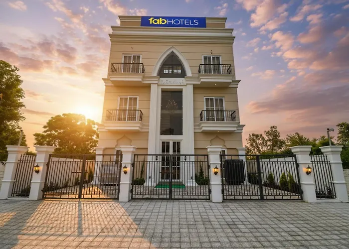 Fabhotel K9 Villa Ludhiana
