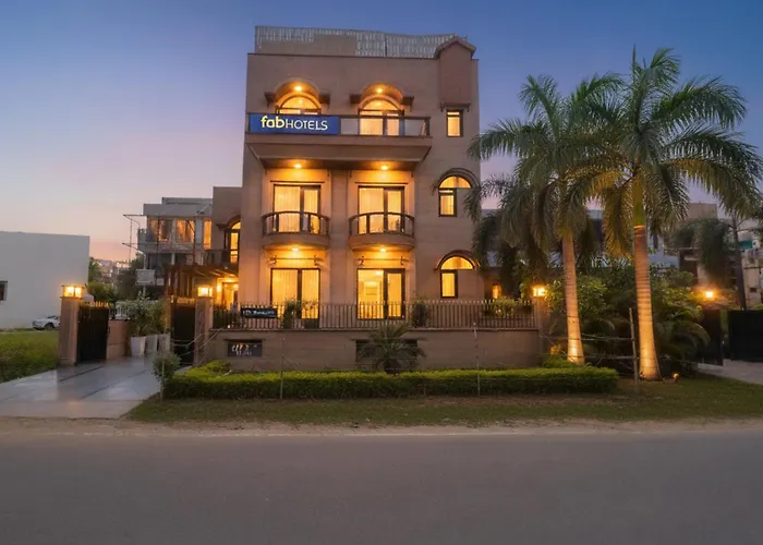 Fabhotel Rr Residency - Dlf Cyber City Gurgaon