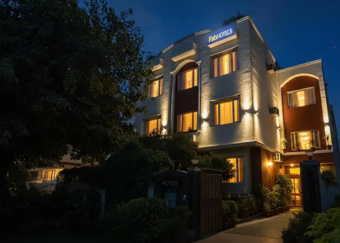 Fabhotel Altus Gurgaon