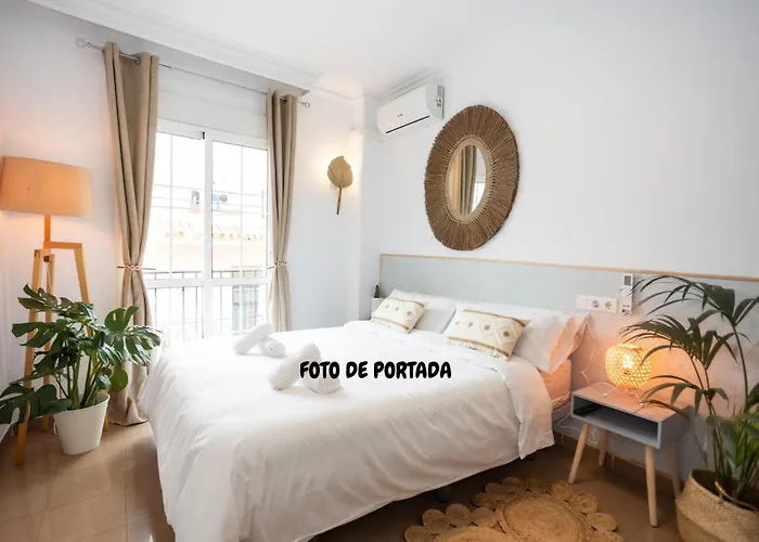 Naim Guest House Nerja